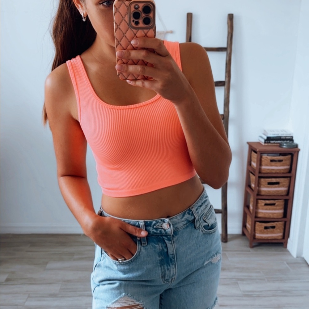 Pink Scoop Neck Sleeveless Crop Top